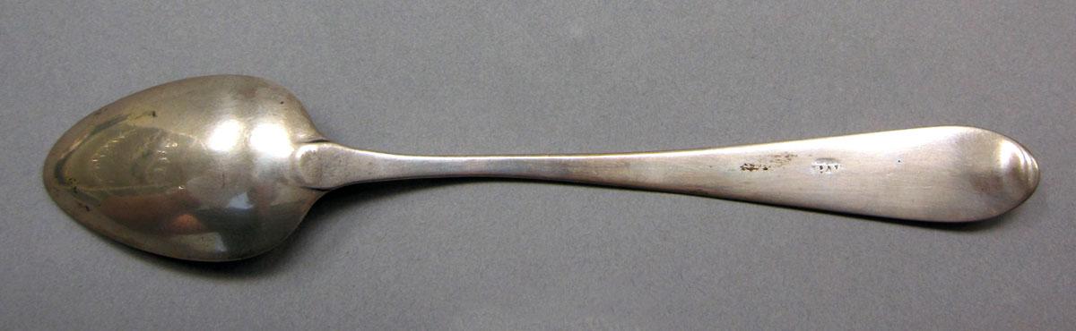 1962.0240.601 Silver spoon underside