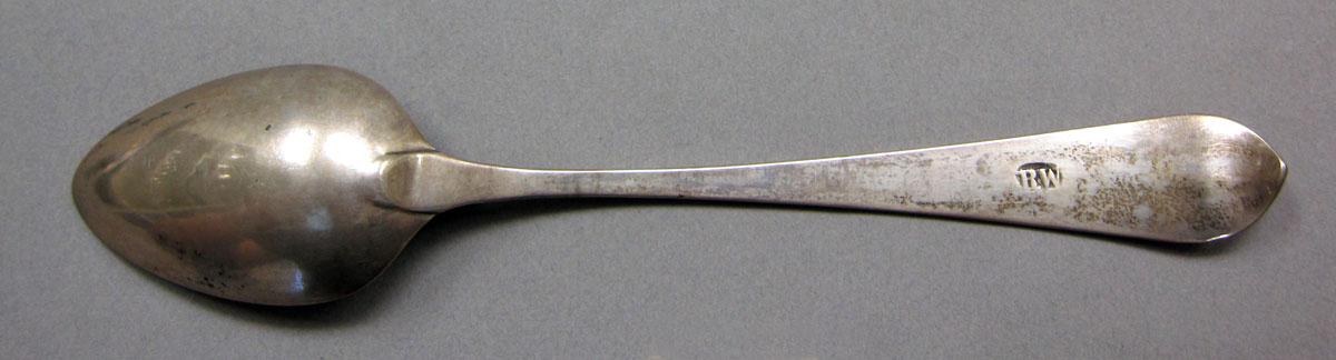 1962.0240.602 Silver spoon underside