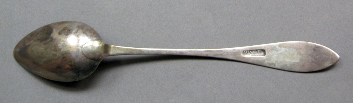 1962.0240.618 Silver spoon underside