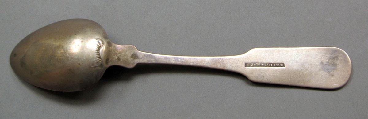 1962.0240.625 Silver spoon underside