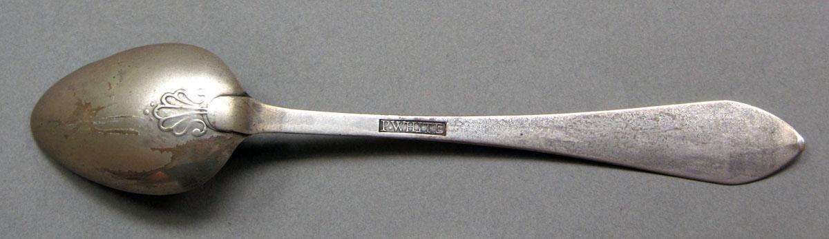 1962.0240.626 Silver spoon underside
