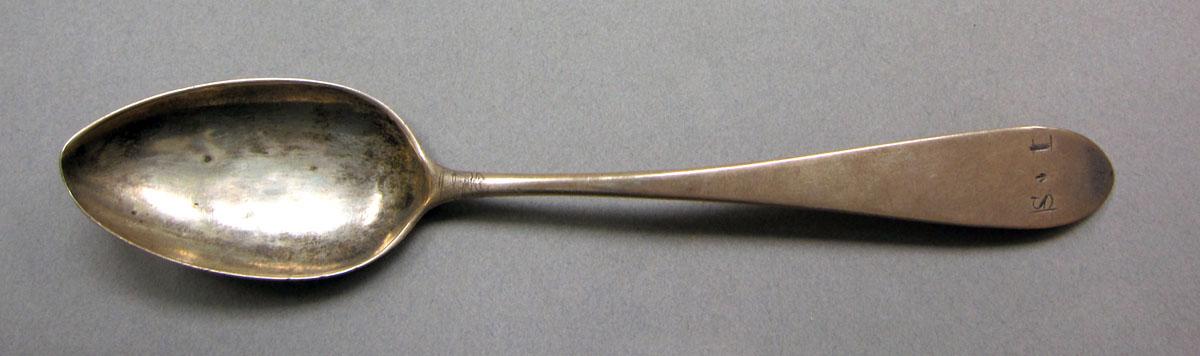 1962.0240.638 Silver spoon upper surface
