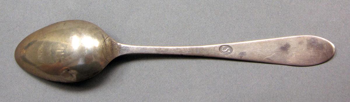 1962.0240.644 Silver spoon underside