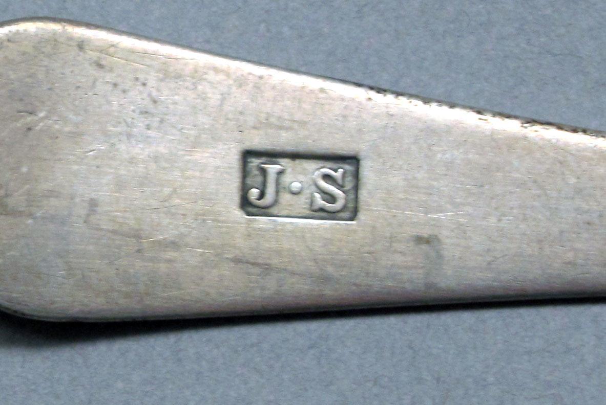 1962.0240.650 Silver spoon mark
