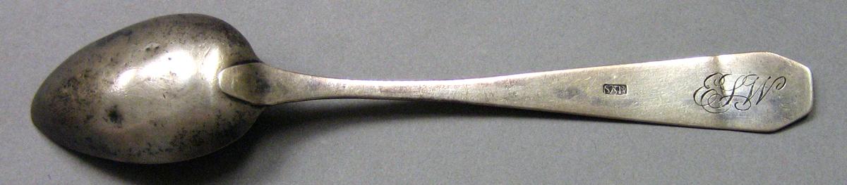 1962.0240.656 Silver Spoon underside
