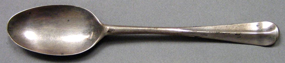 1962.0240.661 Silver Spoon upper surface