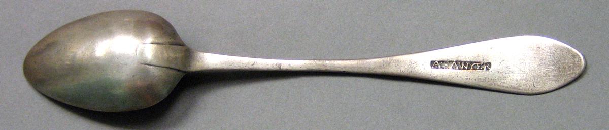1962.0240.671 Silver Spoon underside
