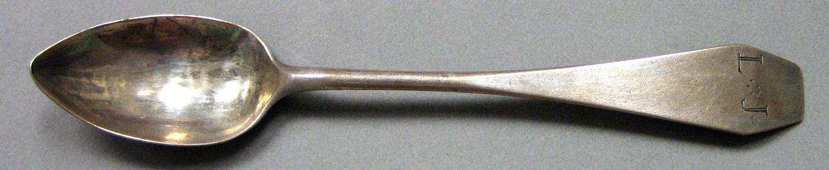 1962.0240.679 Silver Spoon upper surface