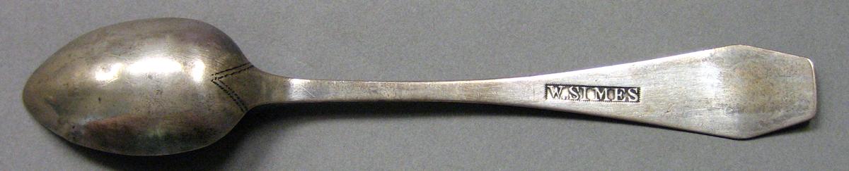1962.0240.679 Silver Spoon underside