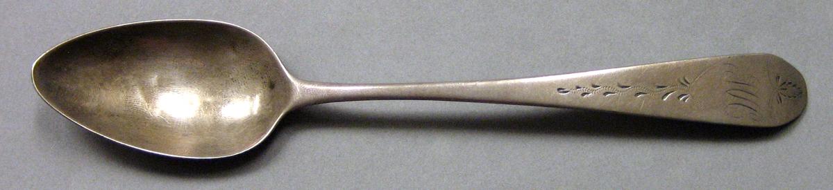 1962.0240.684 Silver Spoon upper surface