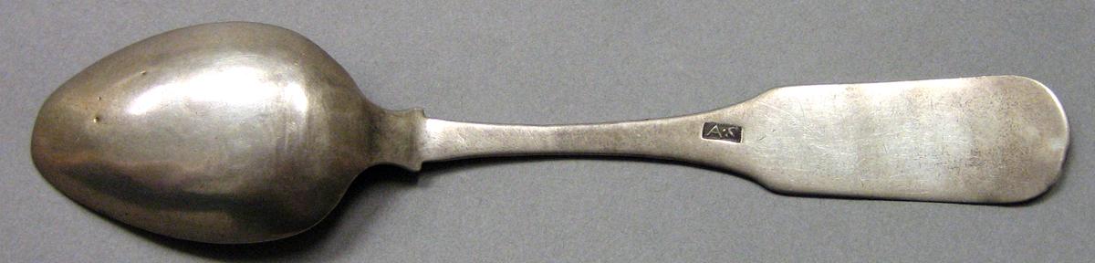 1962.0240.687 Silver Spoon underside