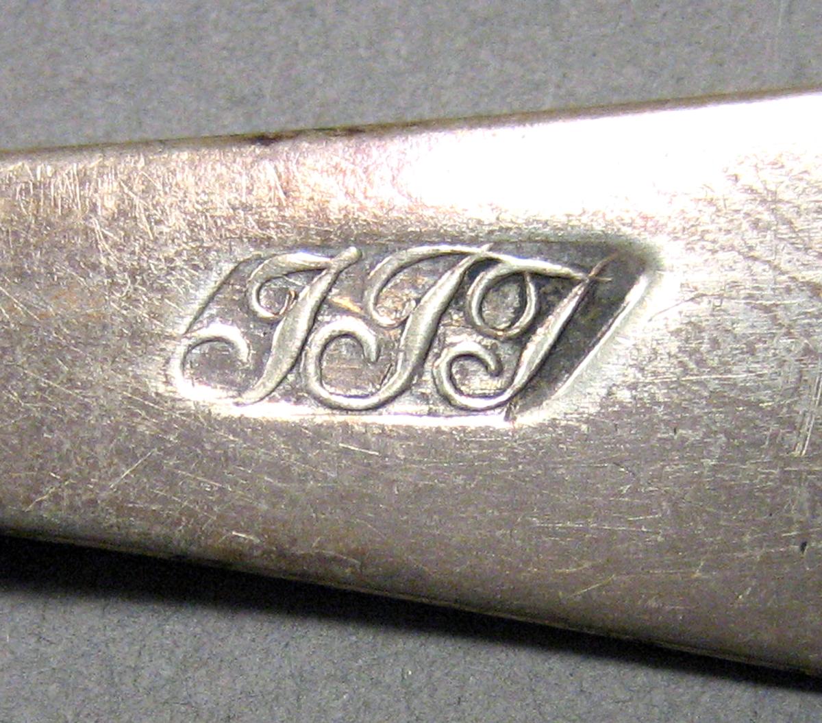 1962.0240.698 Silver Spoon mark