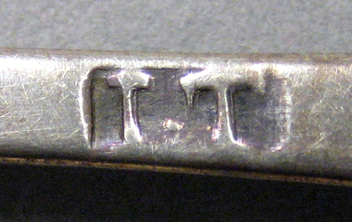 1962.0240.699 Silver Spoon mark