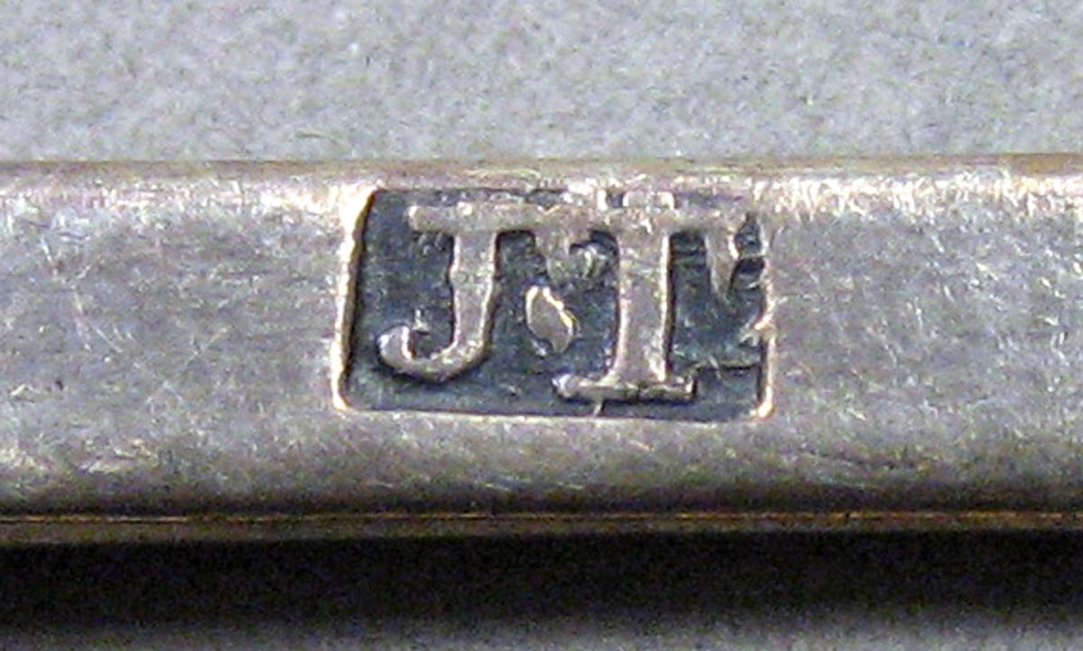 1962.0240.700 Silver Spoon mark