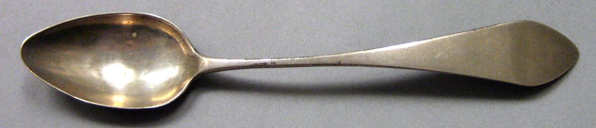 1962.0240.710 Silver Spoon upper surface