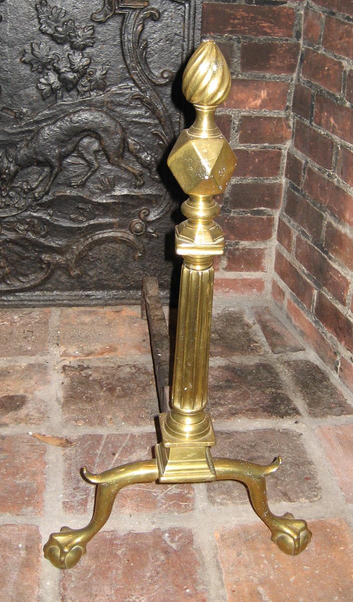 1955.0133.003 Andiron