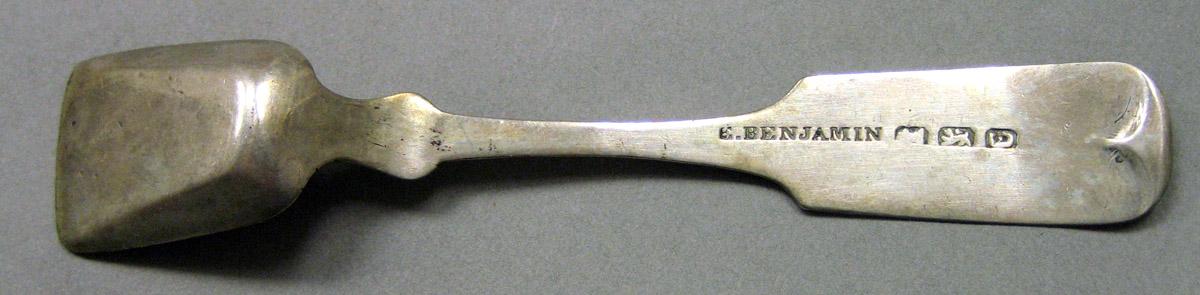 1962.0240.732 Silver Spoon underside