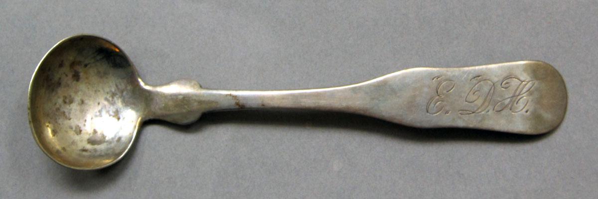1962.0240.739 Salt spoon upper surface