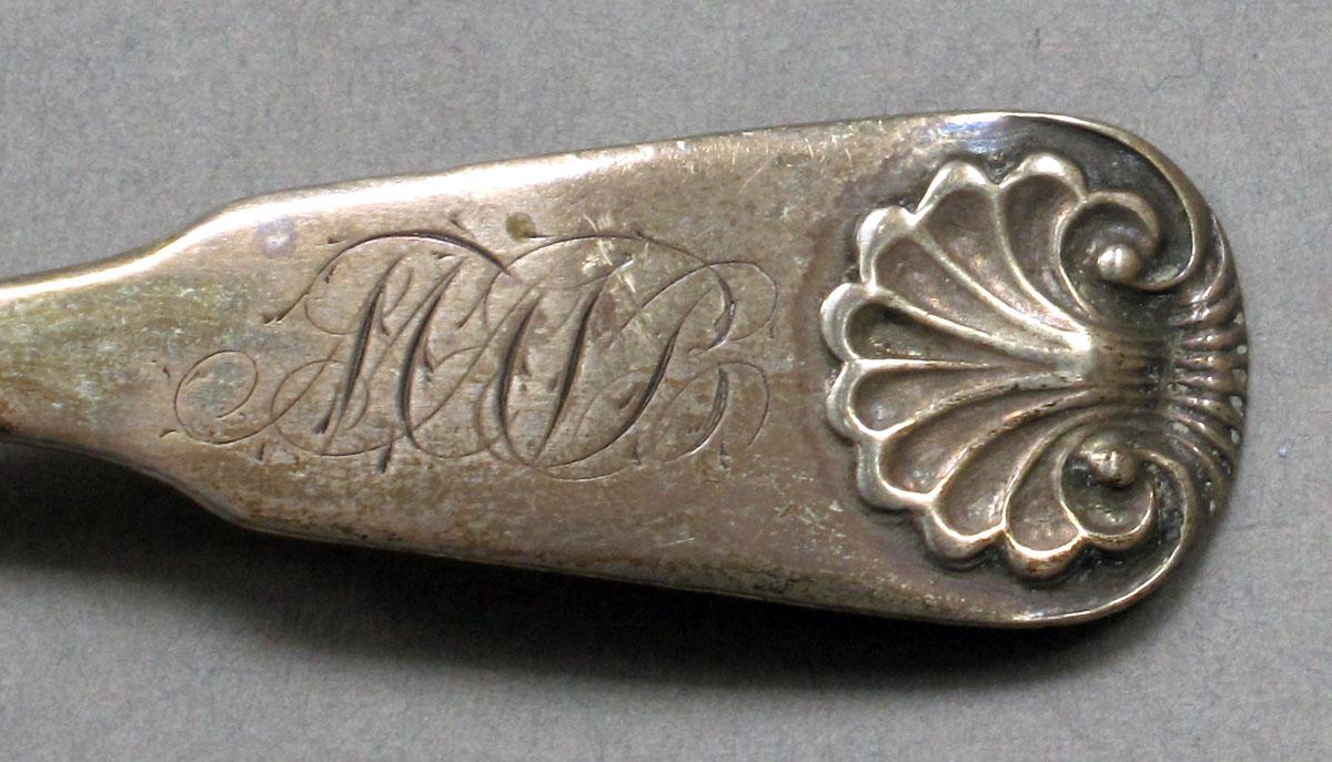 1962.0240.750 Salt spoon engraving