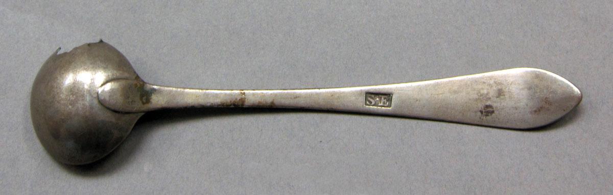 1962.0240.752.002 Salt spoon underside