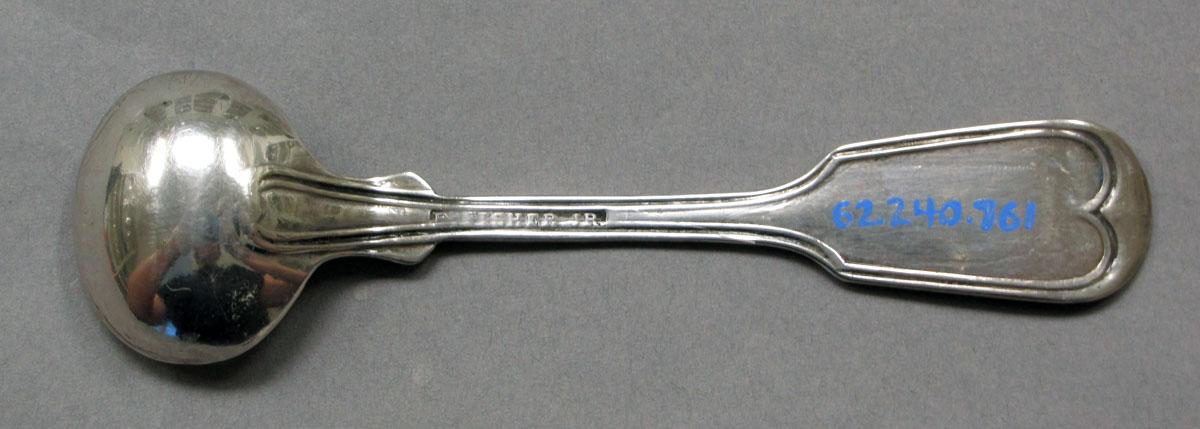 1962.0240.761 Salt spoon underside