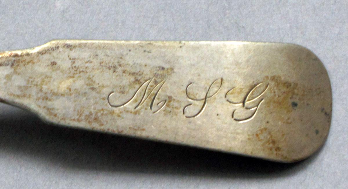 1962.0240.770.001 Salt spoon engraving