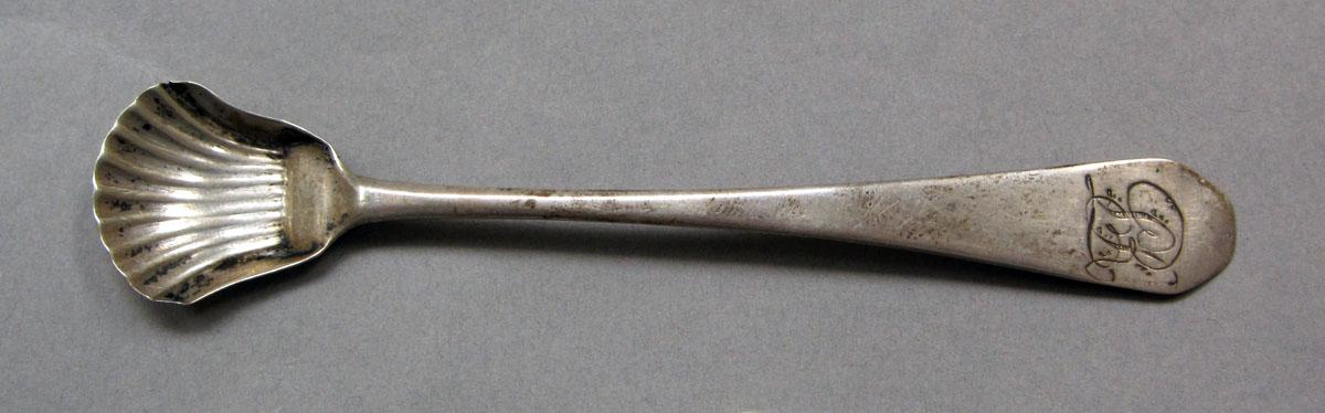 1962.0240.774.002 Salt spoon upper surface
