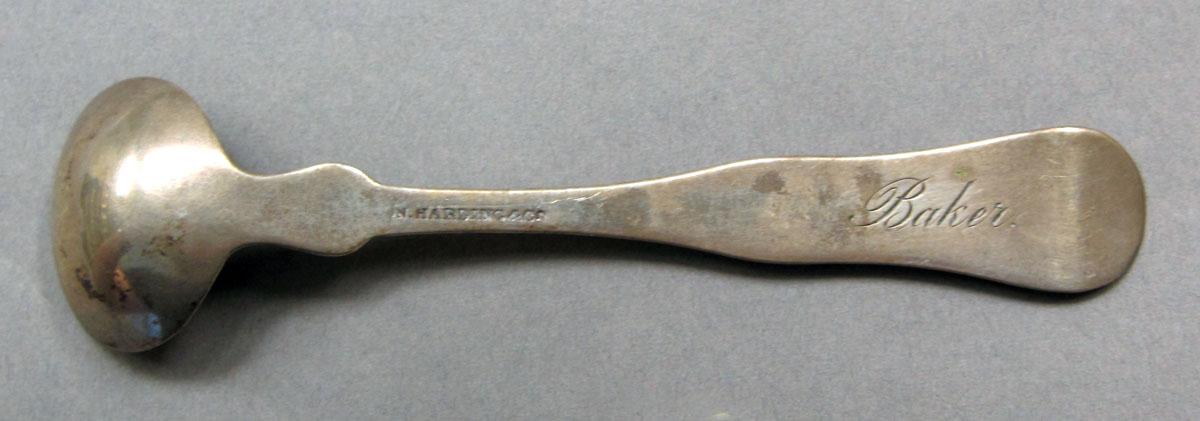 1962.0240.775 Salt spoon underside