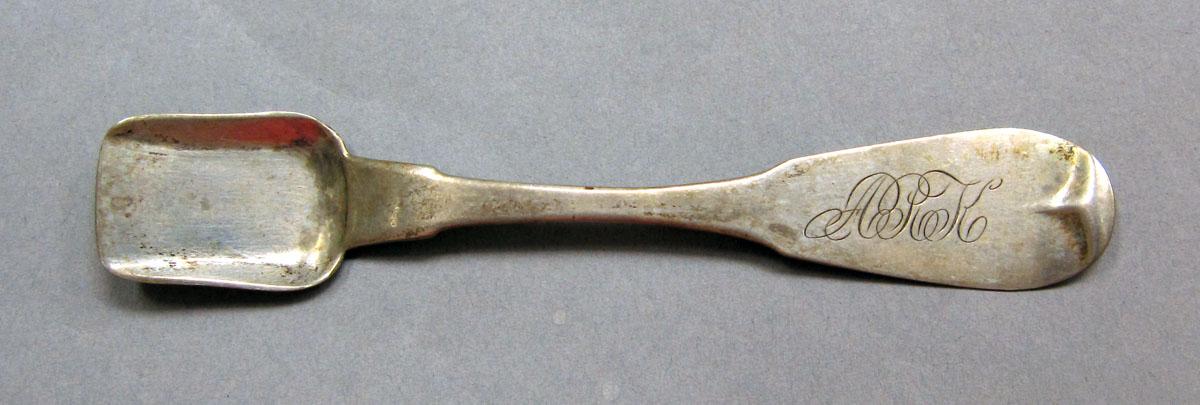 1962.0240.785 Salt shovel upper surface