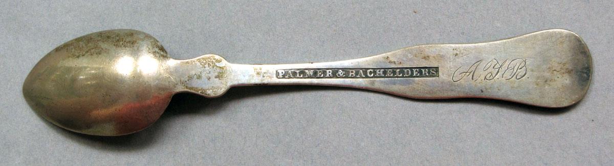 1962.0240.786.002 Salt spoon underside