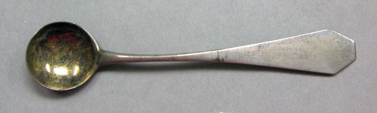 1962.0240.795.001 Salt spoon upper surface