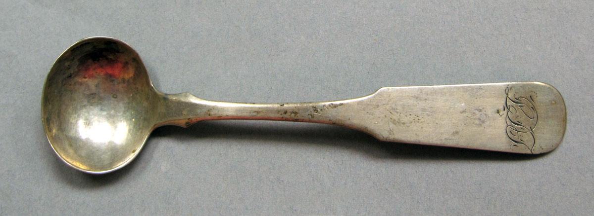 1962.0240.798.001 Salt spoon upper surface