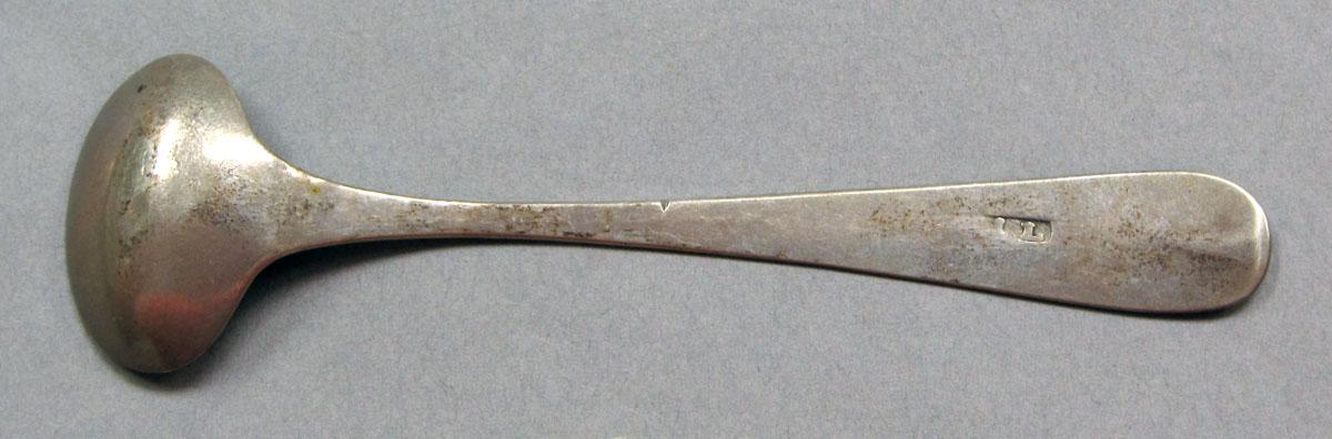 1962.0240.801 Salt spoon underside