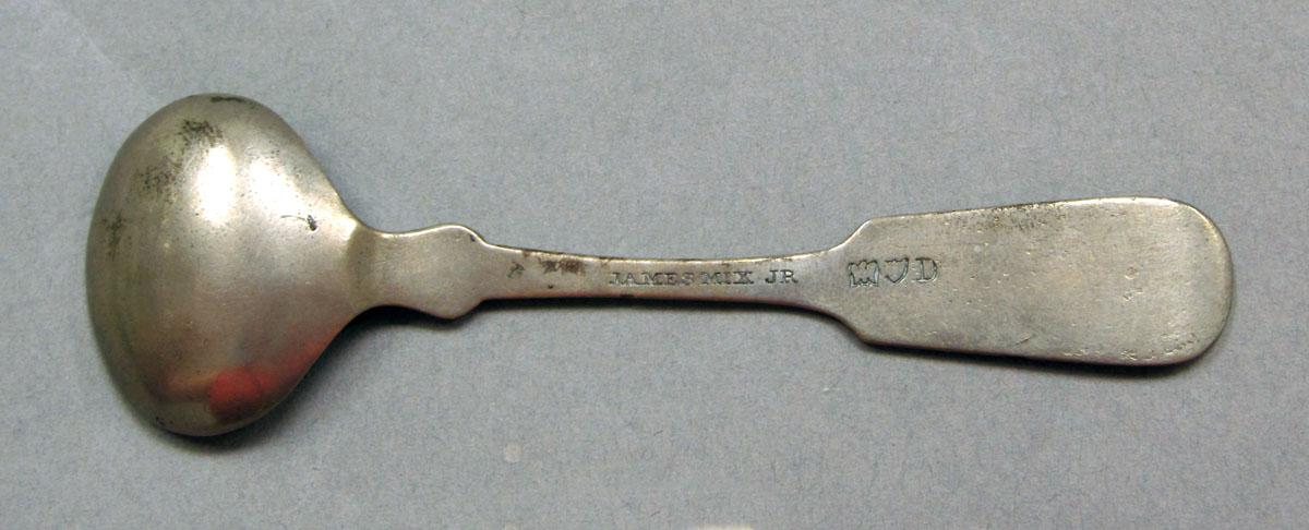 1962.0240.804 Salt spoon underside