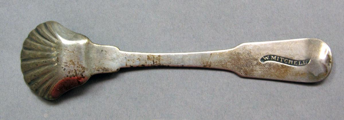 1962.0240.805.001 Salt spoon underside