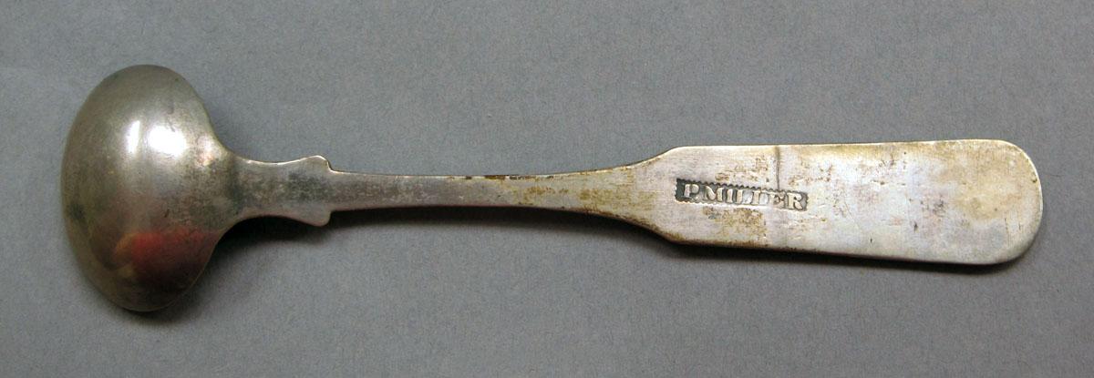 1962.0240.806.001 Salt spoon underside