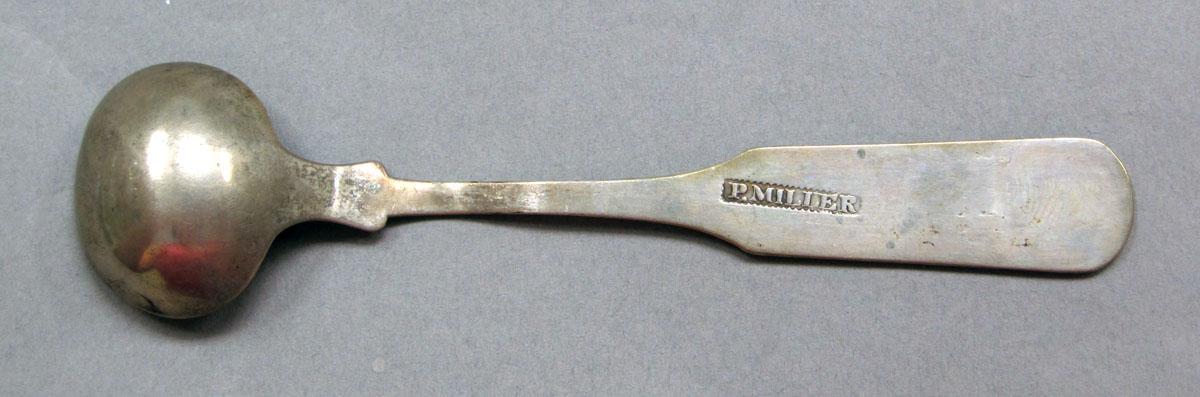 1962.0240.806.002 Salt spoon underside