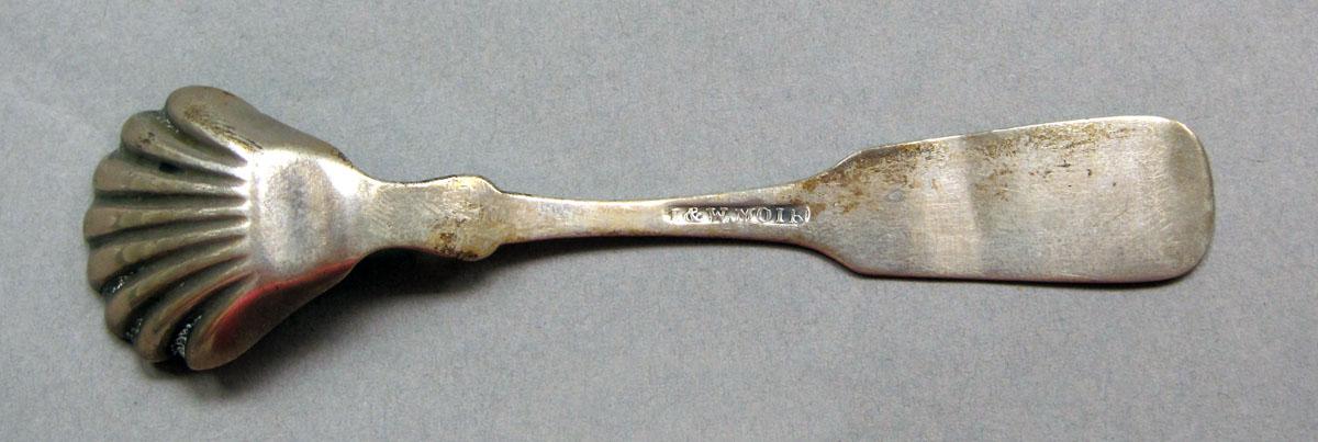1962.0240.807 Salt spoon underside