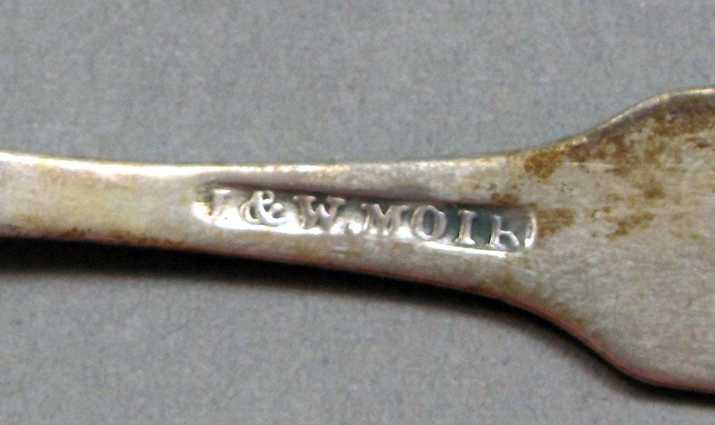 1962.0240.807 Salt spoon mark