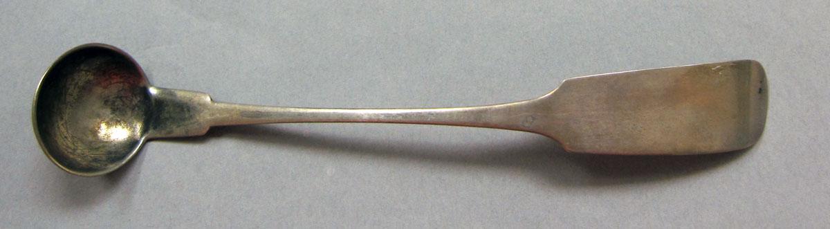 1962.0240.813 Mustard ladle upper surface