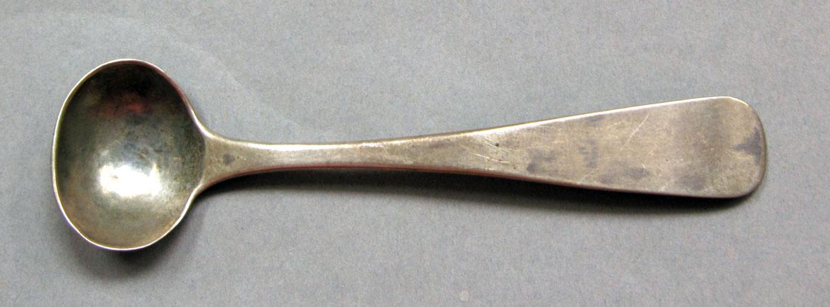 1962.0240.815 Salt spoon upper surface