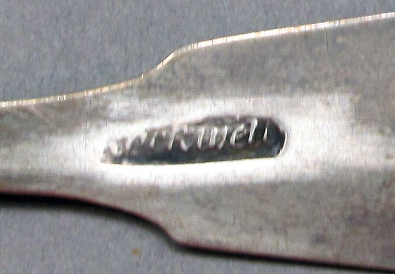 1962.0240.819.001 Salt spoon mark
