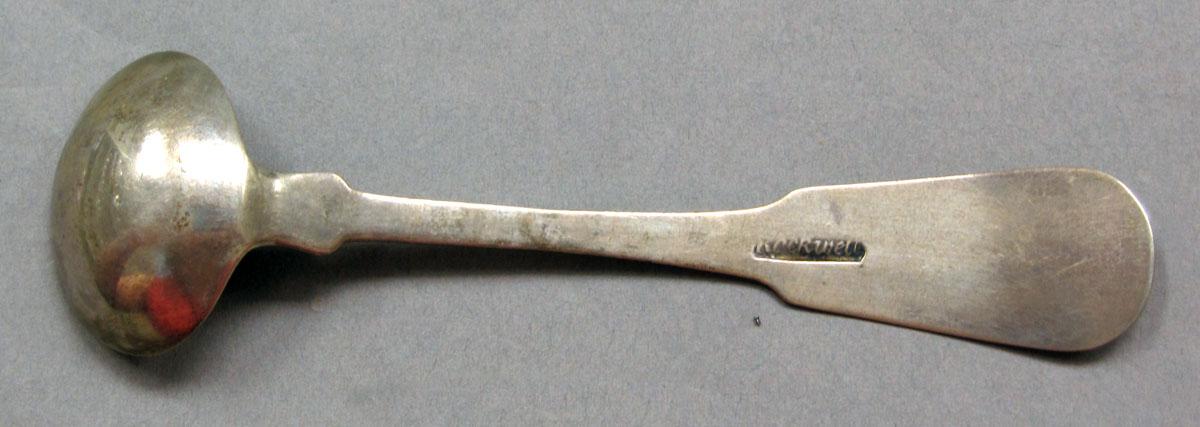 1962.0240.819.002 Salt spoon underside