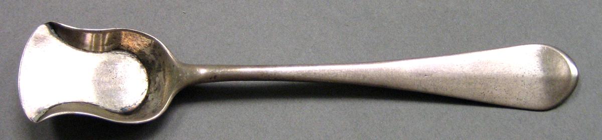 1962.0240.827.001 Salt spoon upper surface