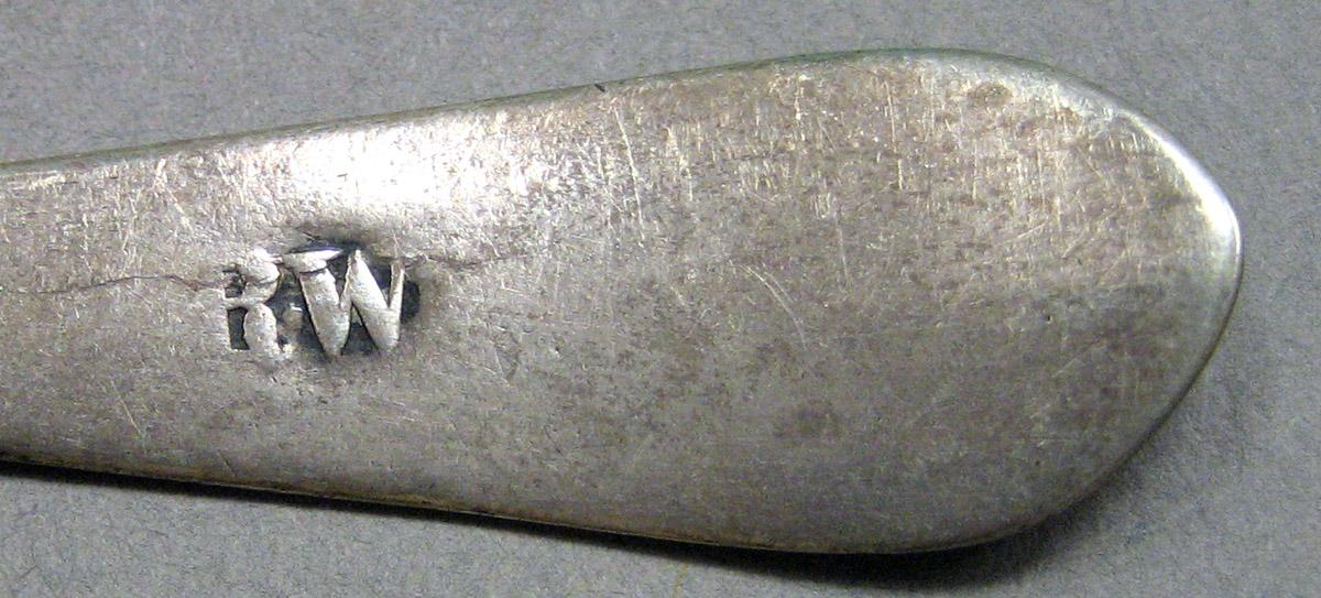 1962.0240.833 Salt spoon mark