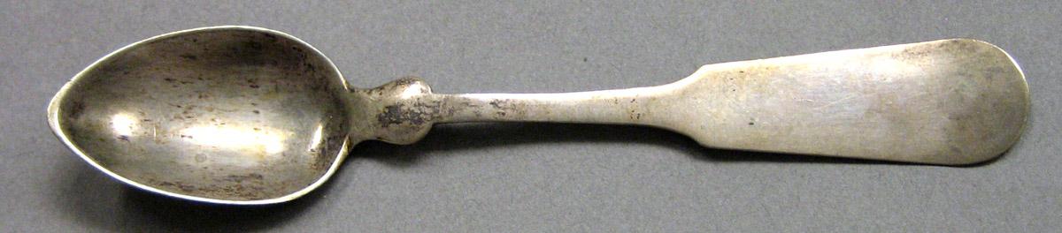 1962.0240.834.001 Miniature spoon upper surface