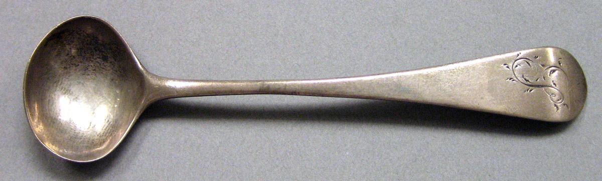 1962.0240.838.002 Salt spoon upper surface