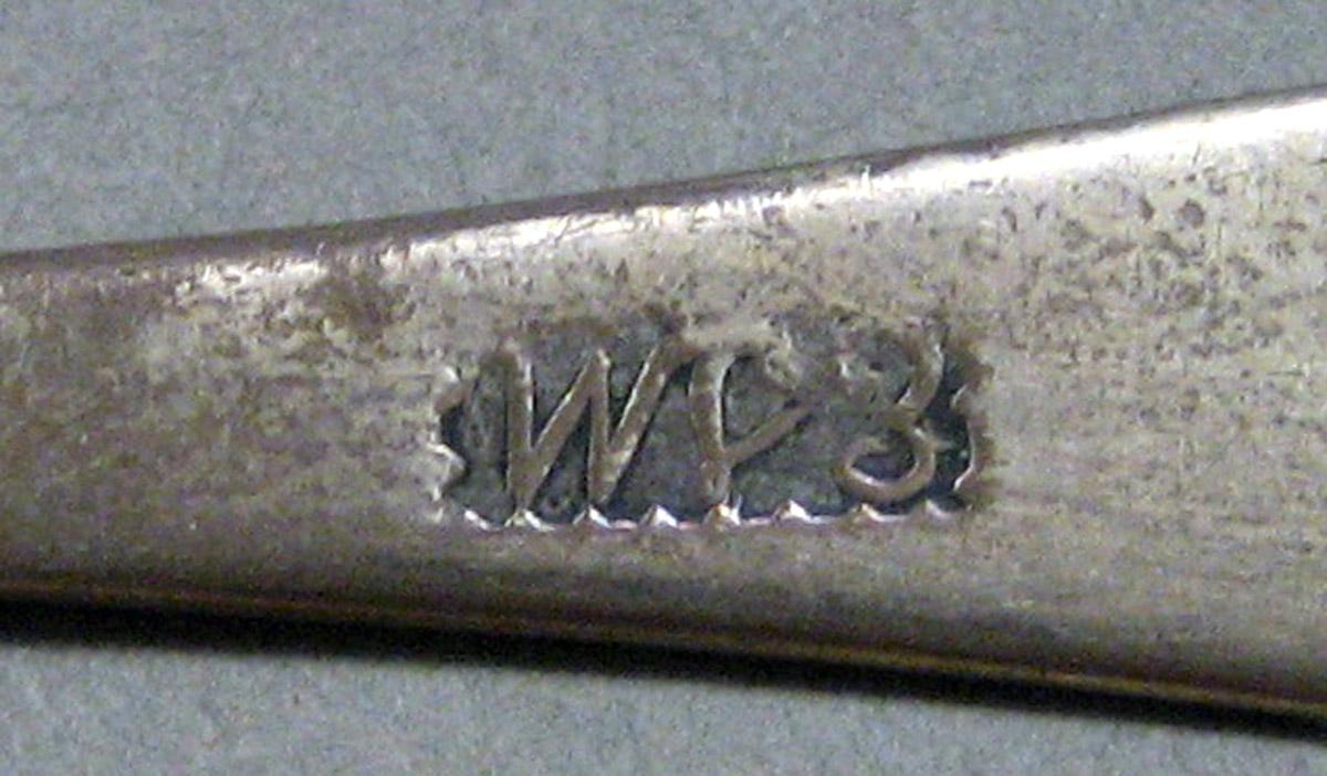 1962.0240.840 Teaspoon mark