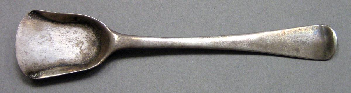 1962.0240.843 Salt spoon upper surface