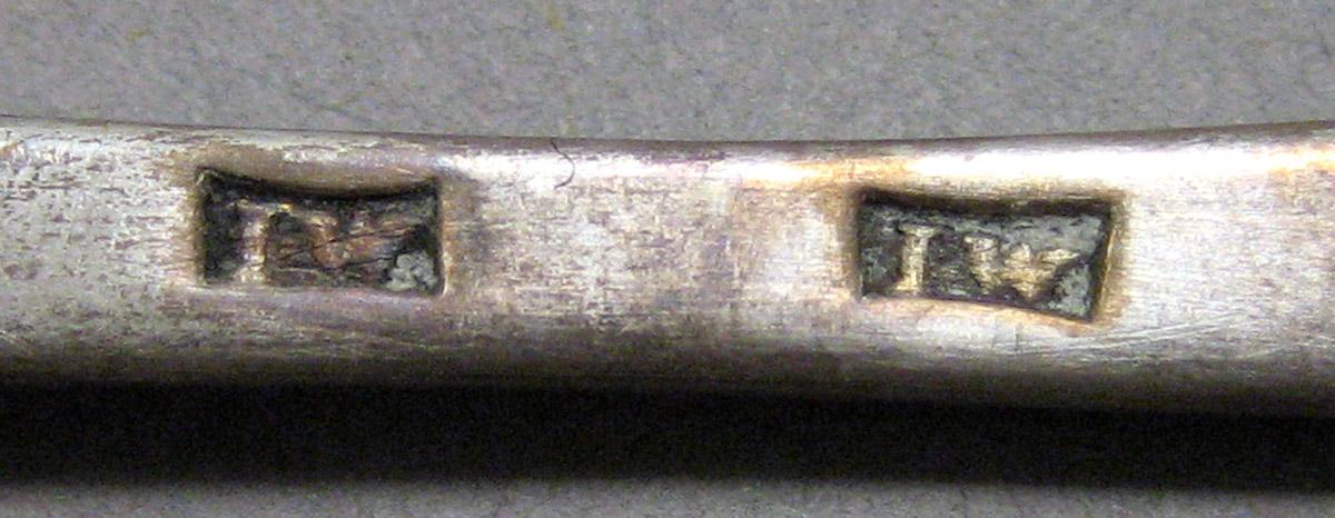 1962.0240.843 Salt spoon mark